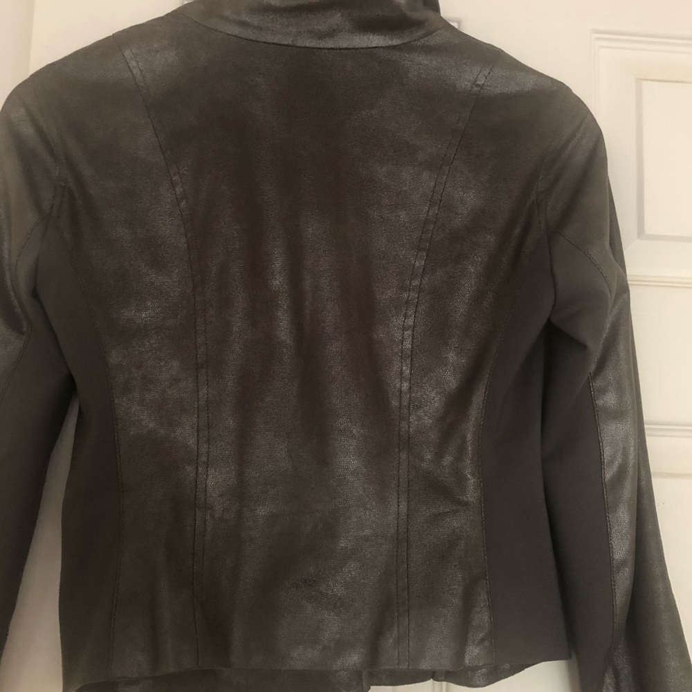 Jacket - Picture 4 of 5